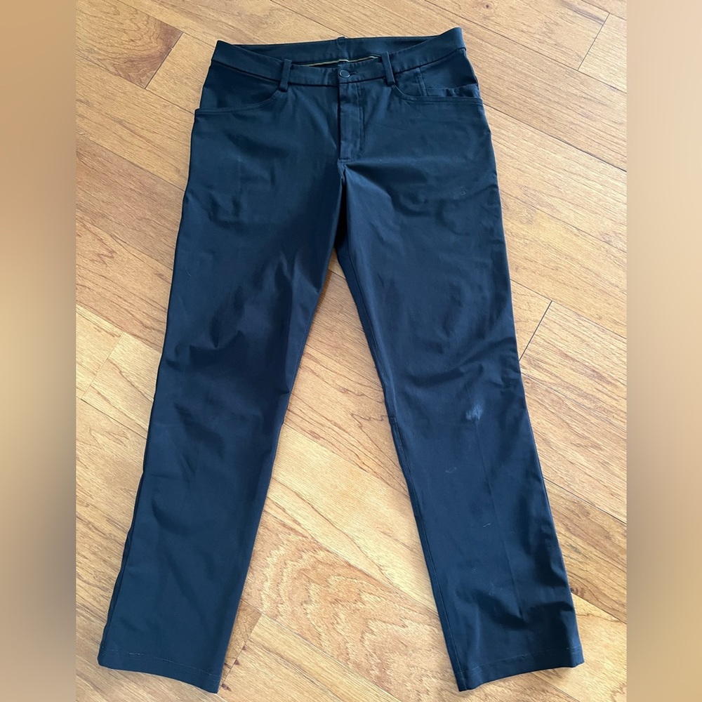 Men’s LuluLemon ABC pants